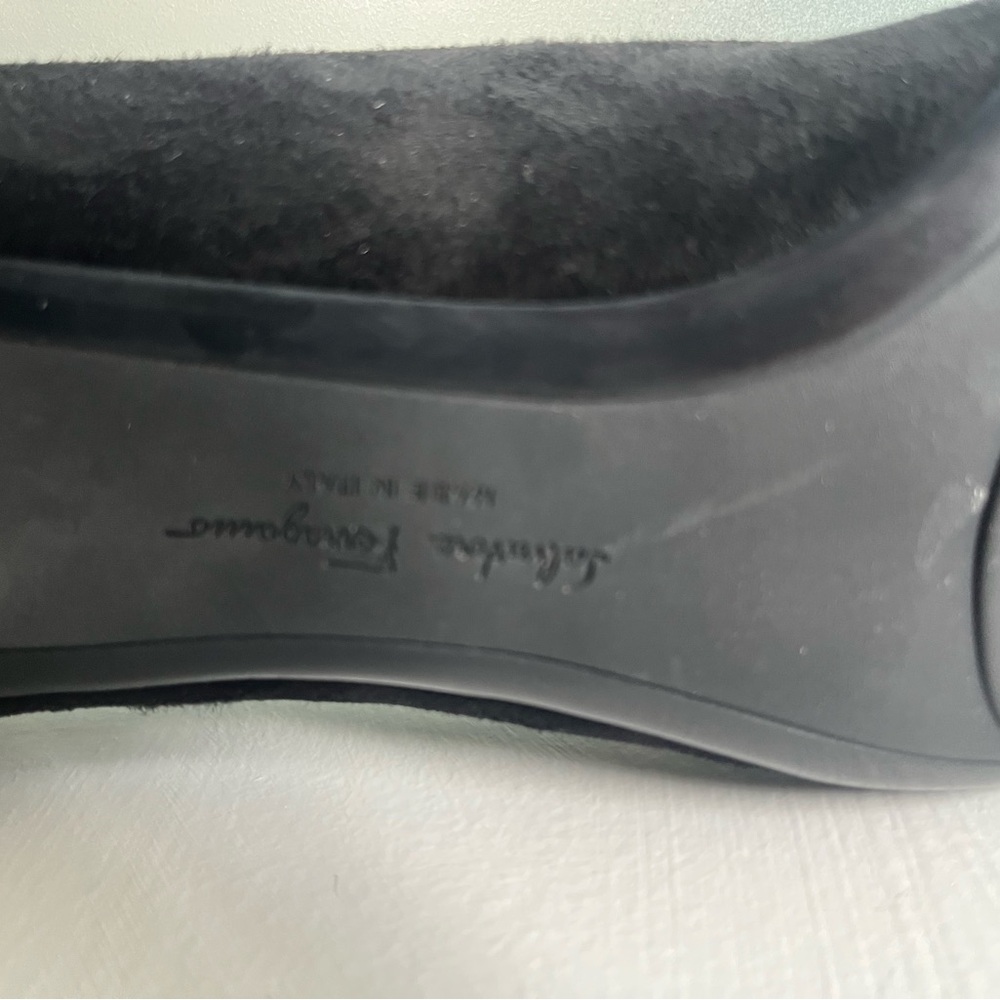 Salvatore Ferragamo Black Heels Classic Elegance - Picture 7 of 7